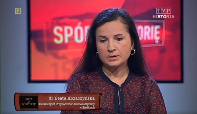 dr Beata Kozaczyńska w studiu telewizyjnym